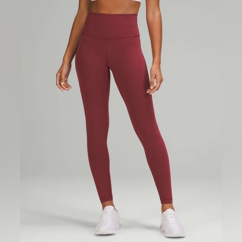 Lululemon Wunder Train High-Rise Tight 28" in Mulled Wine Size 2